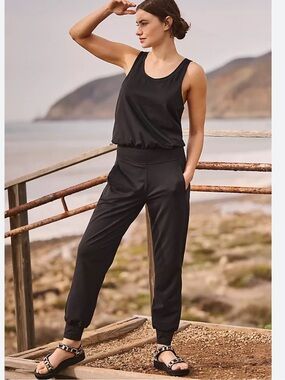 Sweaty Betty Gary Jumpsuit Sleeveless Racer Back Black Pockets Sz M